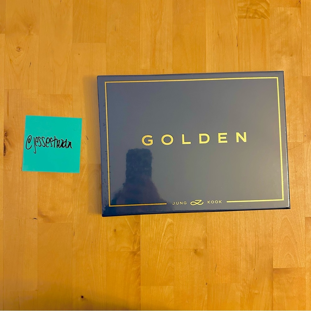 BTS JUNGKOOK - Golden album (Substance version)